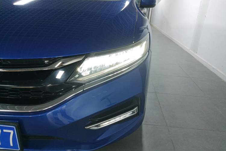 Used Honda Jade 2017 210 TURBO CVT Luxury Edition 5 Seats
