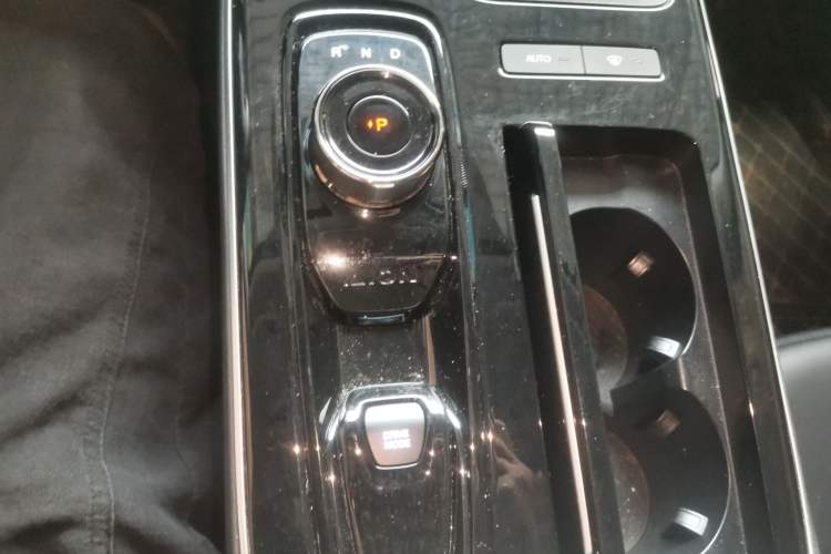 Used AION S 2023 Meizu 580 Lithium Iron Phosphate Gear Lever