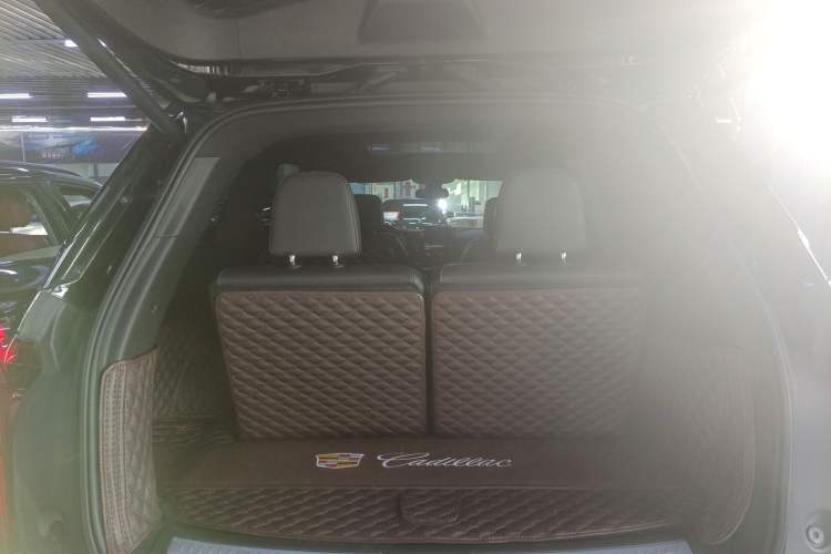 Used Cadillac XT6 2022 2.0T Six-Seater Two-Wheel-Drive Luxury Version
