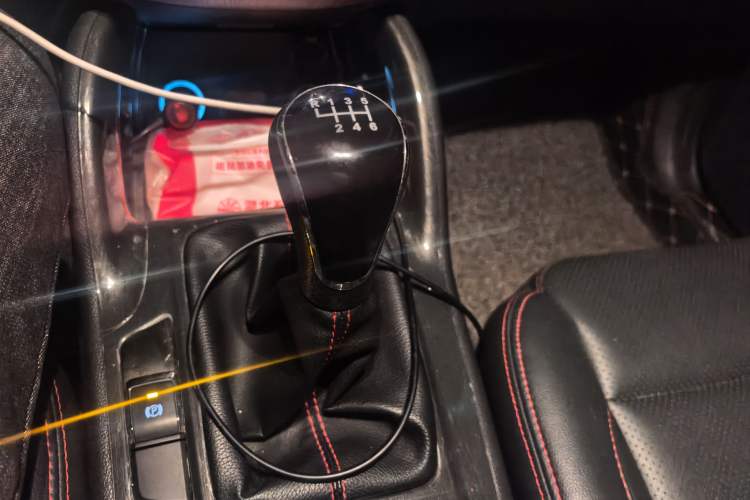 Used Changan CS75 2017 Shangkui Edition 1.5T Manual Fengxiang Model
