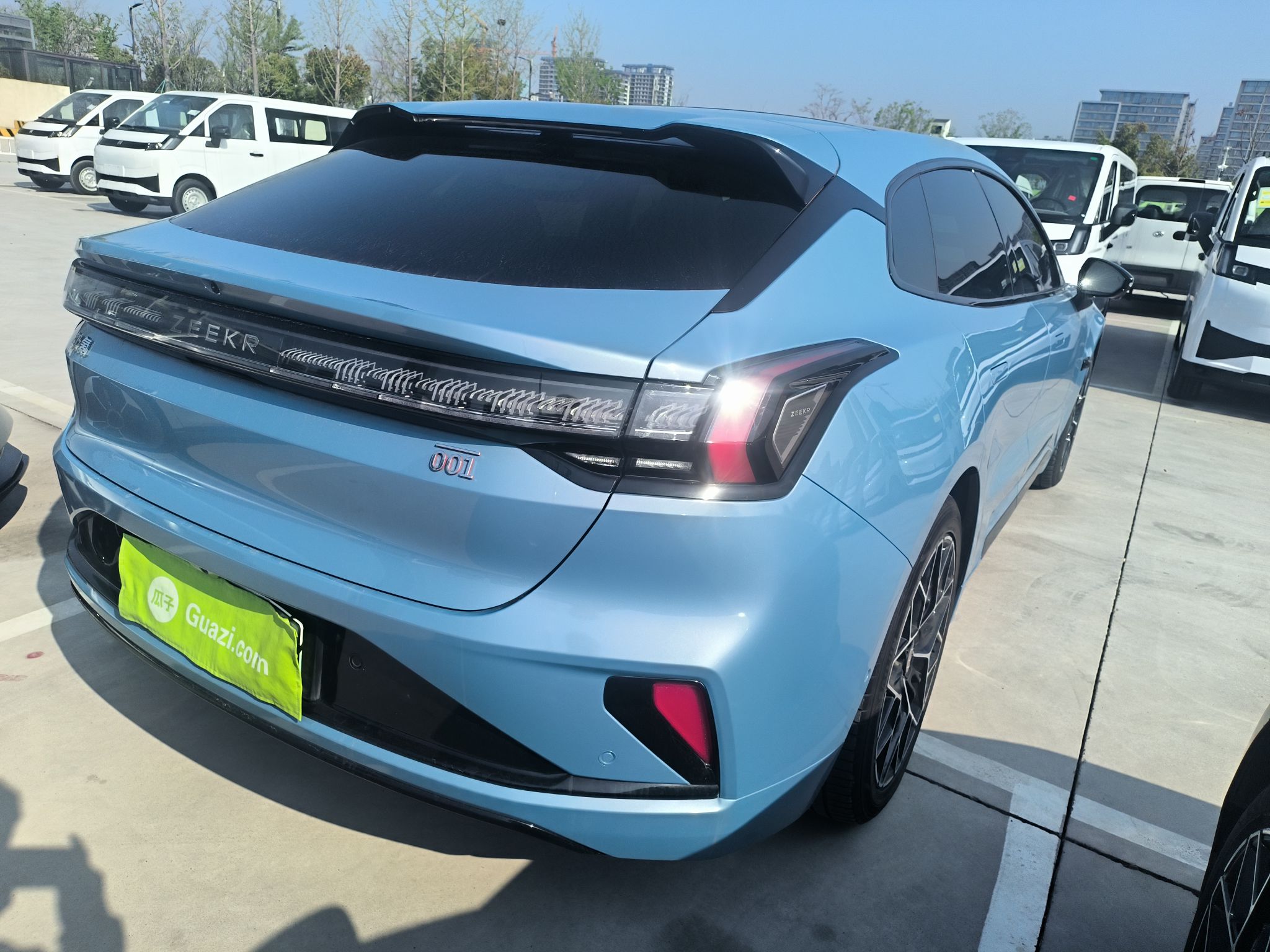 Zeekr 001 6