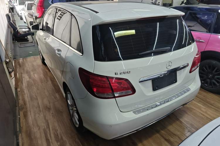 Used Mercedes-Benz B-Class 2015 B 200 Sport Edition
