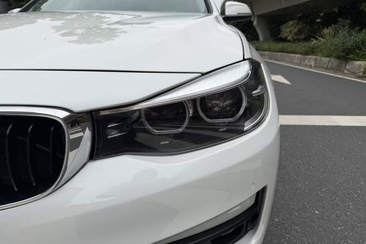 Used BMW 3 Series GT 2018 320i Sport Edition Left Front Headlight