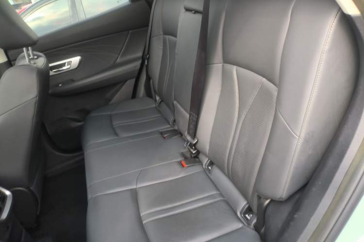 Used Dongfeng Aeolus Huge 2022 Mach Dual-Motor 1.5T MHD Dare-to-Dream Edition
