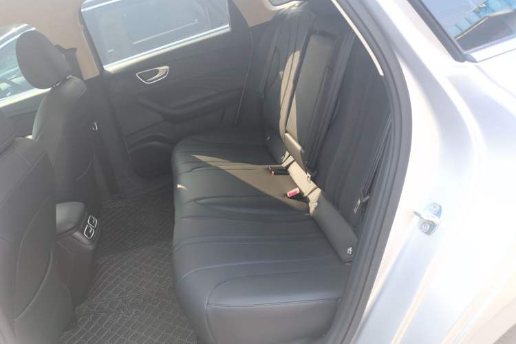 Used Roewe D7 2025 DMH 125km World Champion Excellence Edition