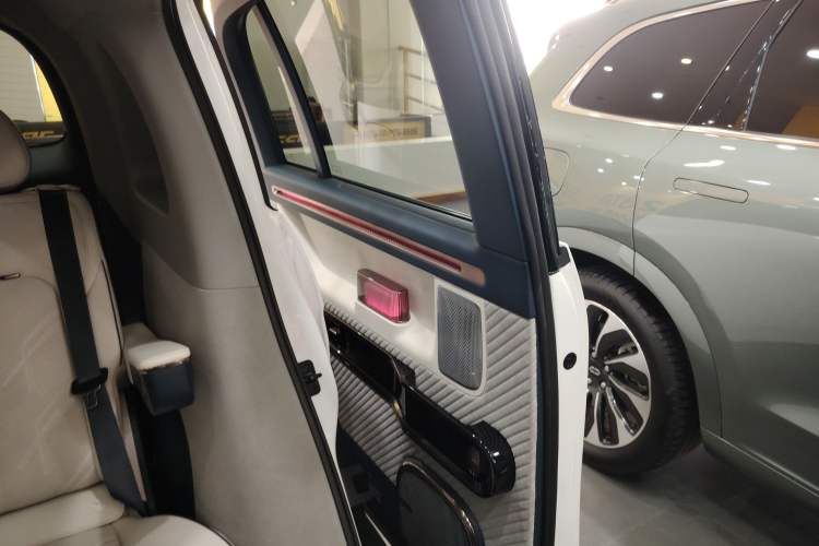 Used Zeekr MIX 2025 Long-Range Intelligent Driving Edition