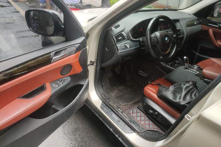 Used BMW X3 2013 Revised xDrive28i Luxury Edition Driver Seat