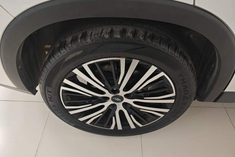 Used CHANGAN OSHAN X7 2021 1.5T Automatic Luxury Version Right Rear Wheel Hub