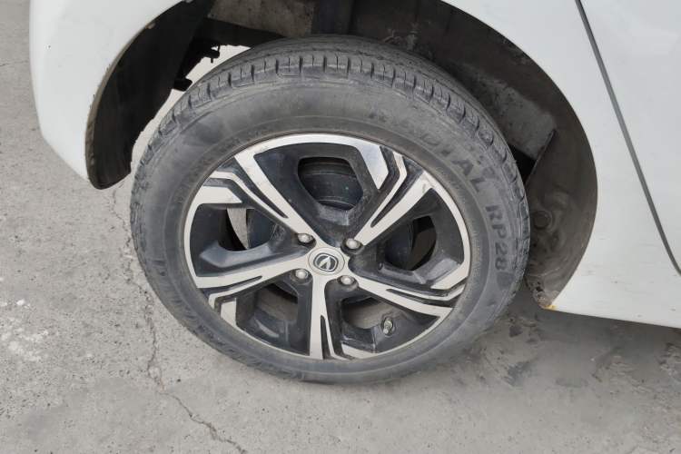 Used CHANGAN Benni E-Star 2021 National Edition Xinyue Version (Fast-Charging Edition) Lithium NMC Exterior 5