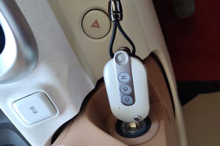 Used Wuling Hongguang MINIEV 2024 3rd Generation 215km Advanced Version Vehicle Key