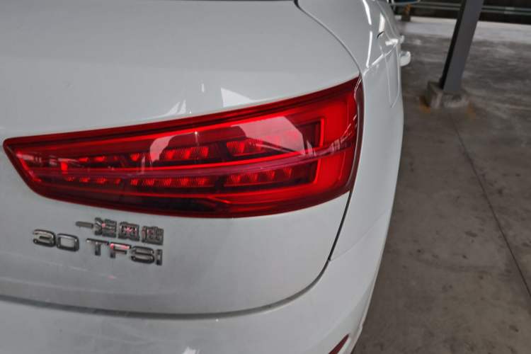 Used Audi Q3 2018 30 TFSI Fashion Edition Collector's Version
