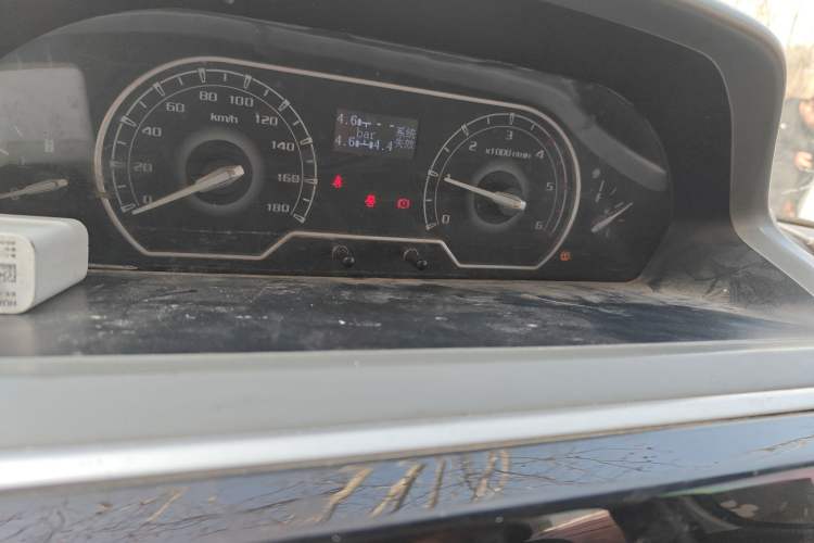 Used SAIC MAXUS Xintu V80 2021 2.0T Manual Classic Aoyuntong Long Wheelbase Mid-Roof 6/7/8/9-Seater