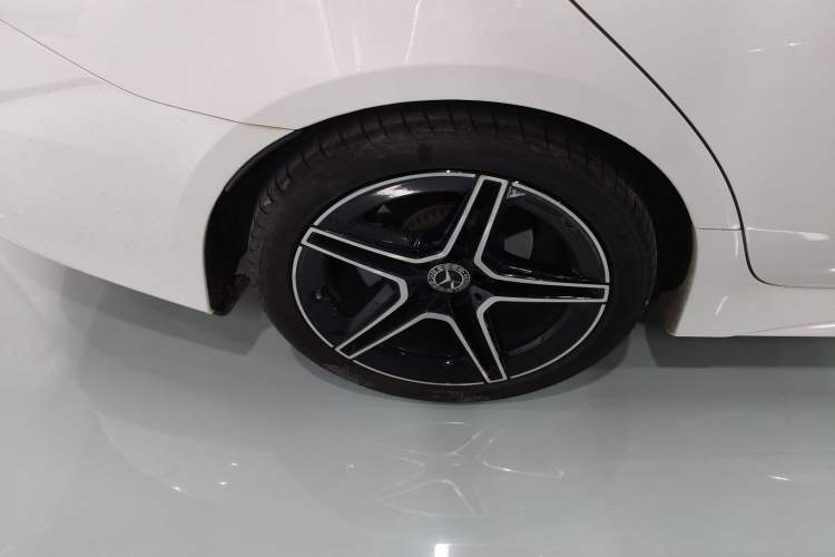 Used Mercedes-Benz CLS 2023 Refreshed CLS 300 Dynamic Edition