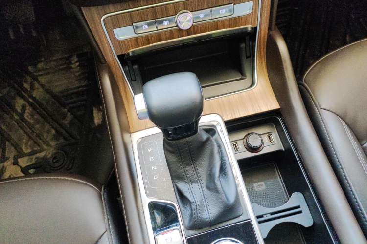 Used Roewe RX8 2019 30T Smart Connectivity Four-Wheel Drive Supreme Flagship Edition