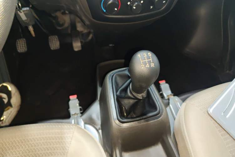 Used Wuling Rongguang S 2023 1.5L Basic Enclosed-Window Vehicle 2 Seats
