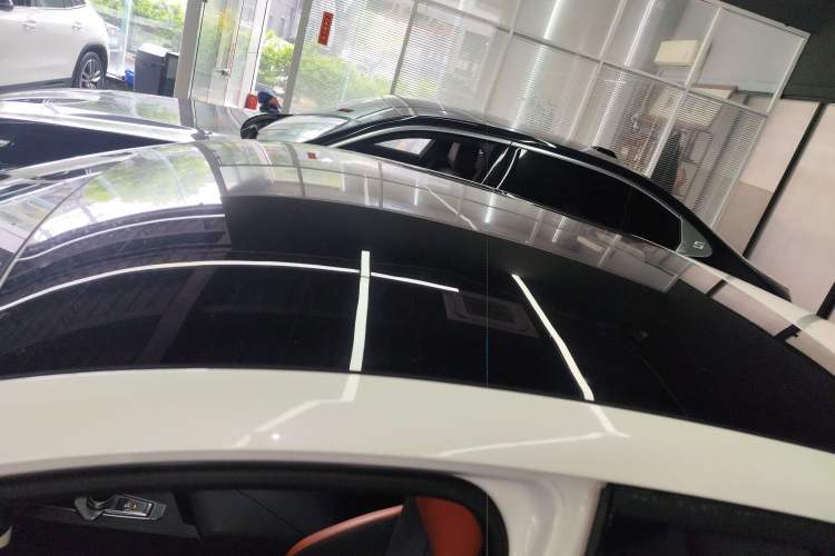 Used CHANGAN UNI-V 2023 1.5T Prestige Model Roof