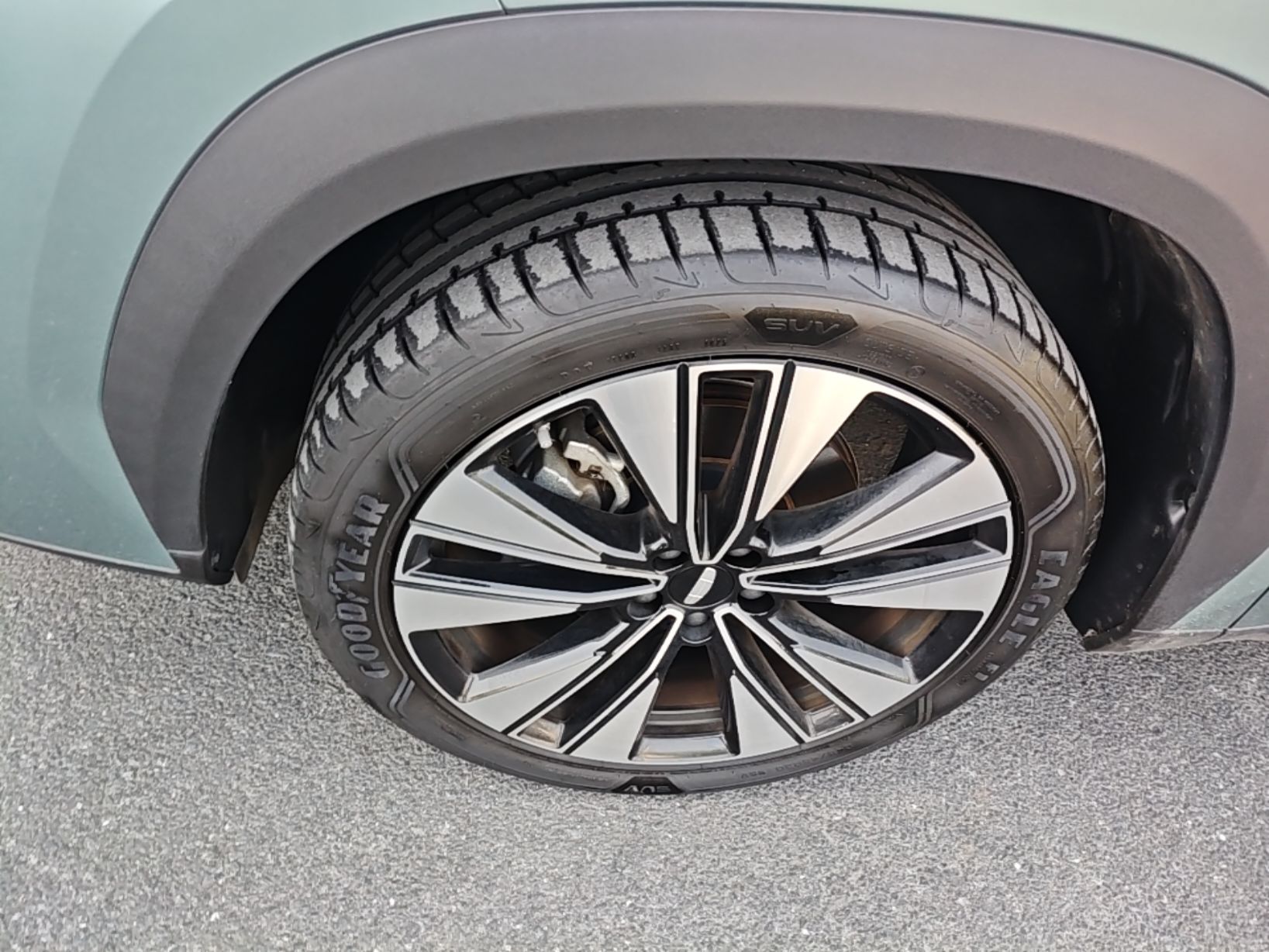 Geely Auto FX11 2025 4th Generation 1.5TD DCT Jinxiu — снимка 10