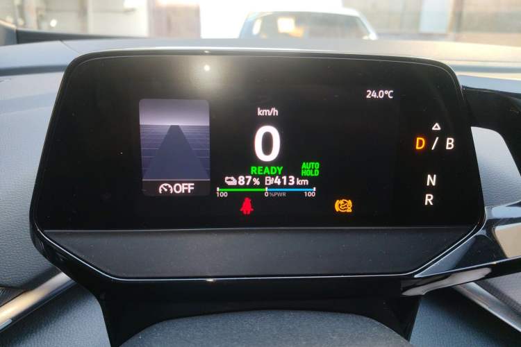 Used Volkswagen ID.4 CROZZ 2021 Long-Range PRO Two-Wheel Drive Version
