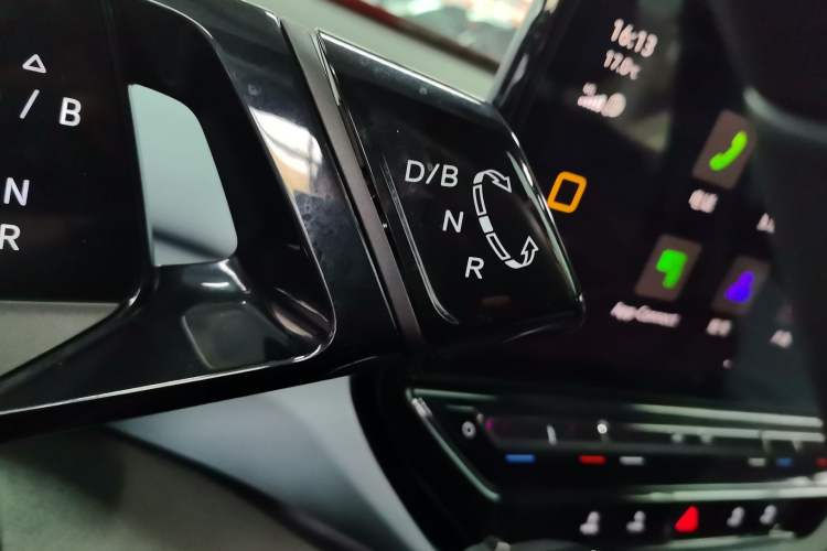 Used Volkswagen ID.4 X 2024 Pure & Smart Edition