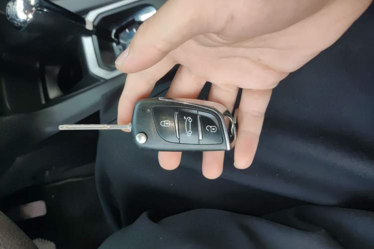 Used Peugeot 301 2014 1.6L Automatic Comfort Edition Interior 1