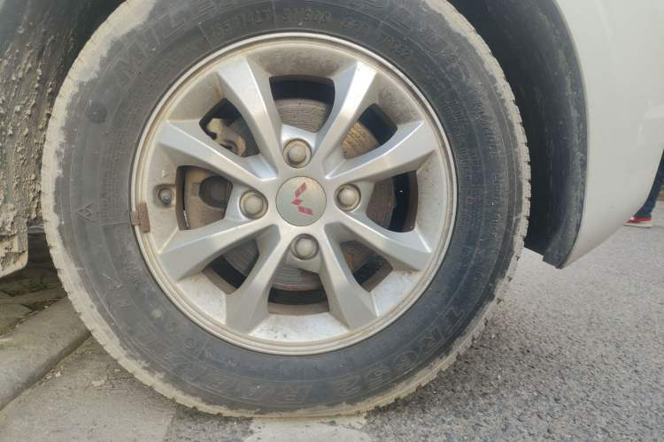 Used Wuling Hongguang V 2019 1.5L Enjoyment Version China VI LAR
