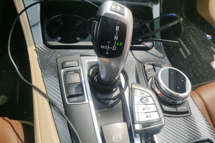 Used BMW 5 Series 2011 523Li Luxury Model