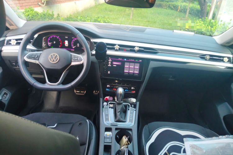 Used Volkswagen FAW-Volkswagen CC 2023 Adventure Vehicle 330TSI Hunter Vision Edition Center Console