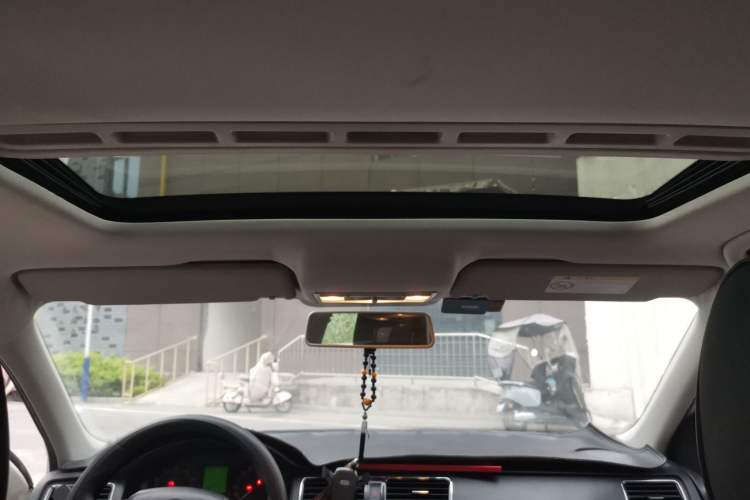 Used Skoda Rapid 2015 1.4L Manual Smart Selection Model Headliner