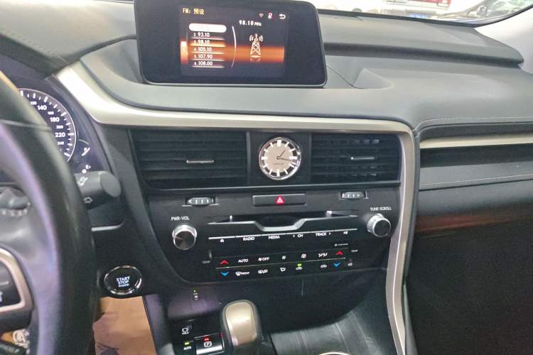 Used Lexus RX 2016 300 Two-Wheel Drive Comfort Edition China V Standard Audio And AC Panel