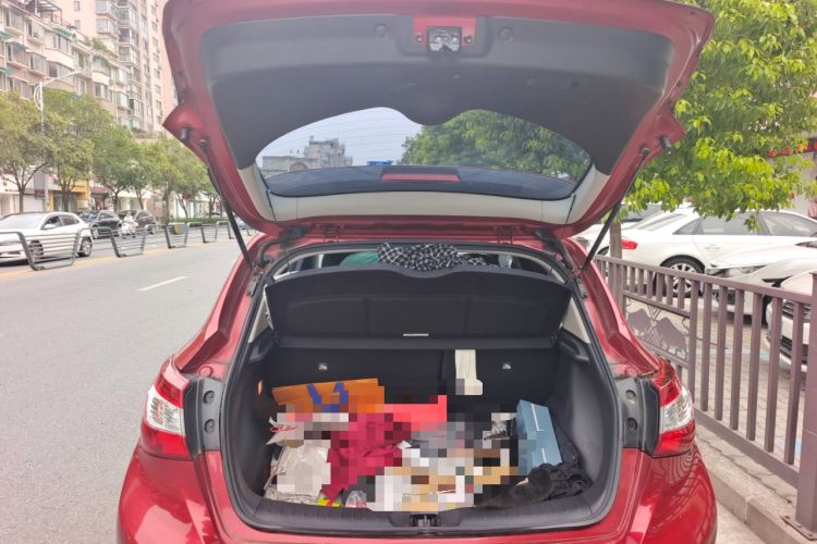 Used Nissan Tiida 2021 1.6L CVT Cool Edition
