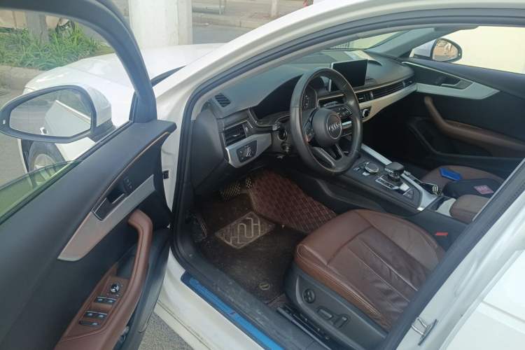 Used Audi A4L 2019 40 TFSI Fashion Edition China VI Emission Standard
