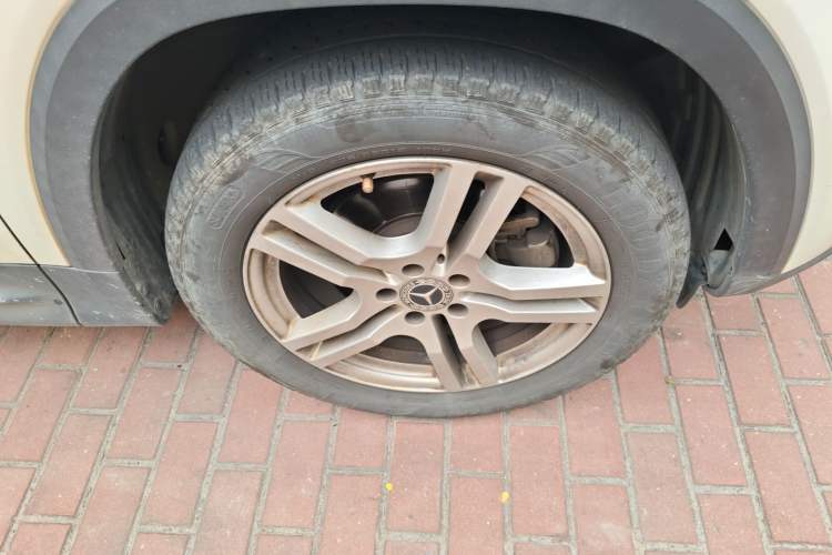 Used Mercedes-Benz GLB 2020 GLB 200 Dynamic Edition Right Front Wheel Hub