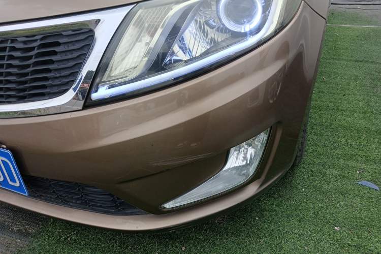 Used Kia K2 2012 Sedan 1.4L MT GLS Commemorative Edition
