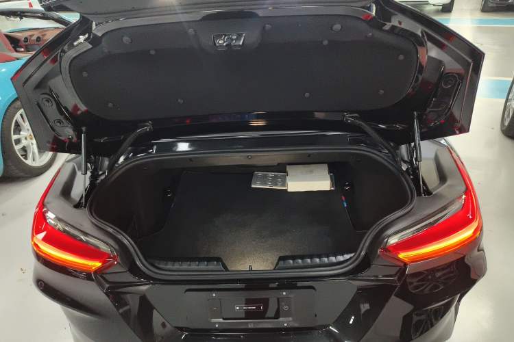 Used BMW Z4 2023 sDrive 25i M Sport Package