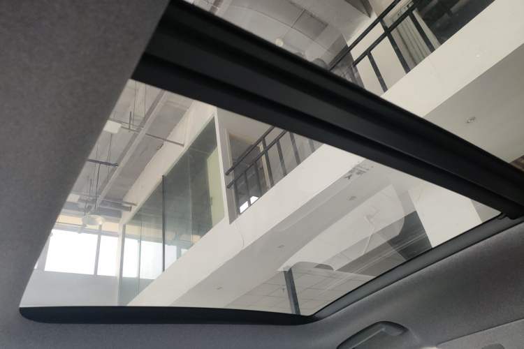 Used VOYAH FREE 2025 318 318 km Rear-Drive Touring Edition