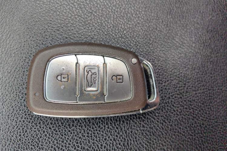 Used Hyundai Elantra (5th Generation / Langdong) 2015 1.6L Automatic Leading Model Vehicle Key