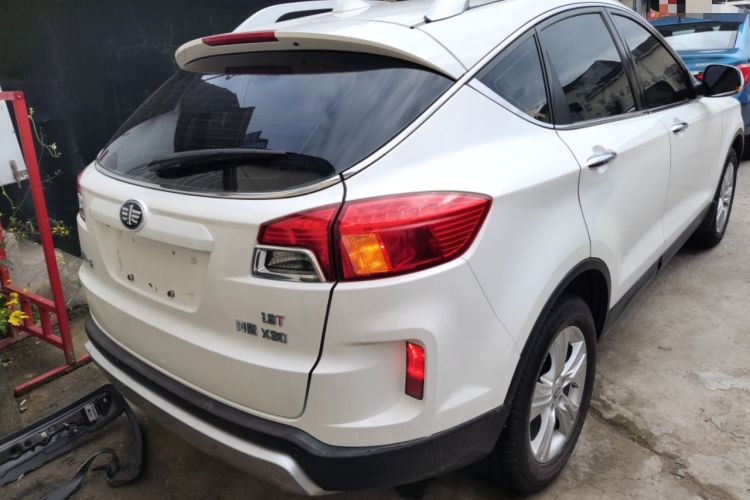 Used Bestune X80 2015 1.8T Automatic Luxury Model Rear