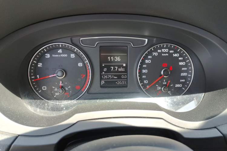 Used Audi Q3 2016 30 TFSI Fashion Model Odometer Close Up