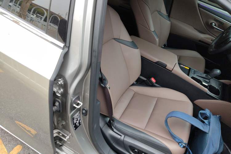 Used Lexus ES 2025 200 Premium Edition