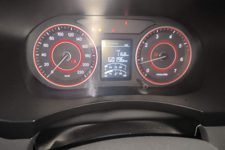 Used Jinbei Hiace King 2021 2.0L City Transport King Series Express Model Standard Top 6-Seater 1TZS
