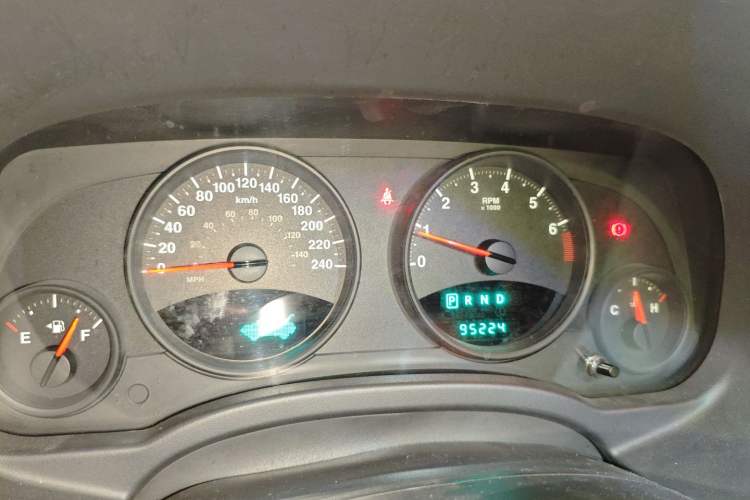 Used Jeep Compass 2012 2.0L two-wheel drive sport version