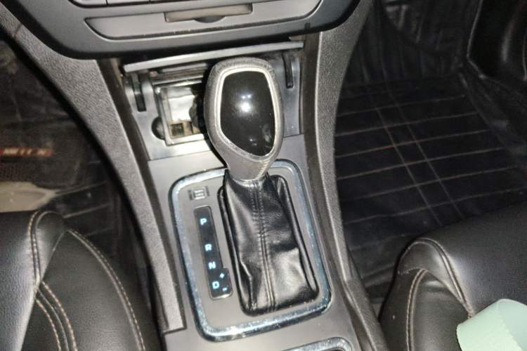 Used Geely Auto Emgrand 2017 Hatchback RS Million Edition 1.5L CVT Upward Version
