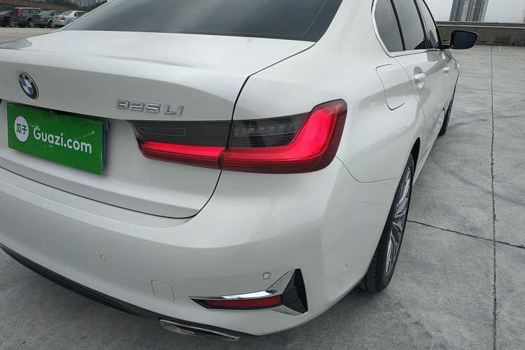 Used BMW 3 Series 2020 325Li First Edition Right Rear Taillight