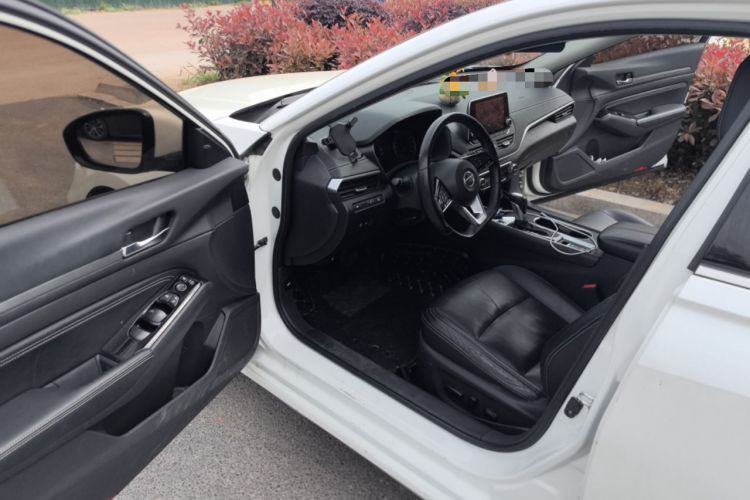 Used Nissan Teana 2019 2.0L XL Upper SmartDrive Version
