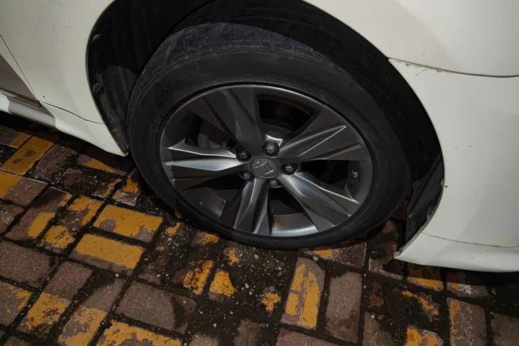 Used Toyota Crown 2015 2.0T Fashion Edition
