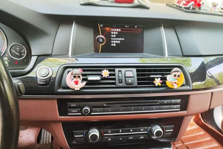 Used BMW 5 Series 2014 520Li Elegant Model Audio And AC Panel