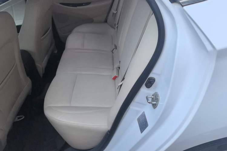 Used CHANGAN Eado 2016 1.6L Manual Fashion Edition