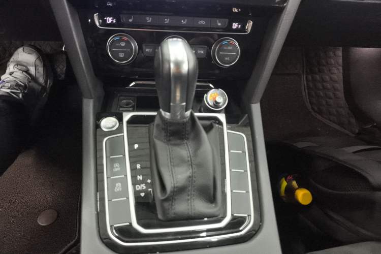 Used Volkswagen Magotan 2017 330TSI DSG Luxury Model