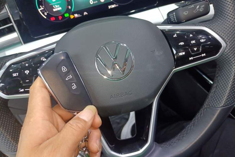 Used Volkswagen Lamando 2024 Lavida L 280TSI DSG Cool & Spicy Edition