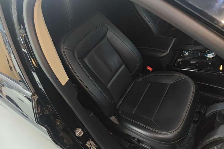 Used Ford Explorer 2020 EcoBoost 285 4x4 Trend Edition 7-Seater
